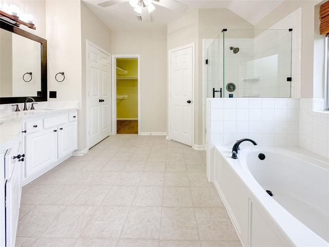 11922 Hueco Tanks Drive, Sugar Land, TX 77498