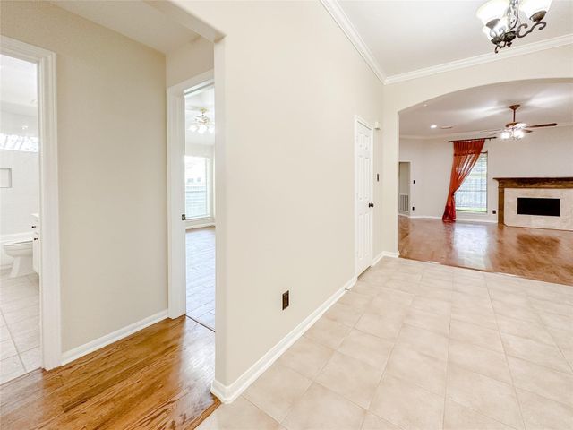 11922 Hueco Tanks Drive, Sugar Land, TX 77498