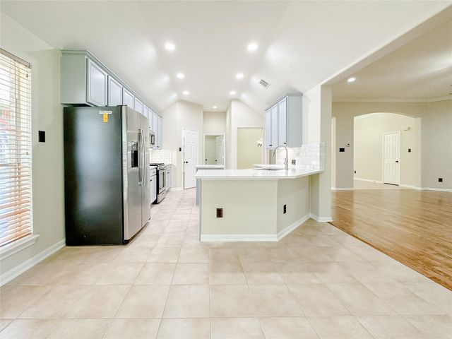 11922 Hueco Tanks Drive, Sugar Land, TX 77498