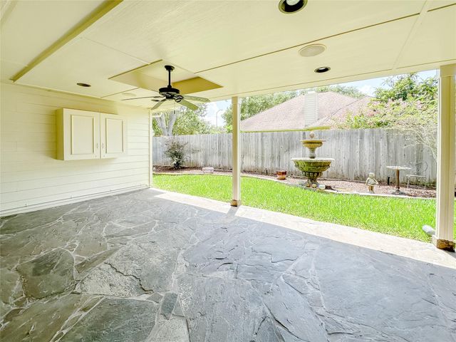 11922 Hueco Tanks Drive, Sugar Land, TX 77498