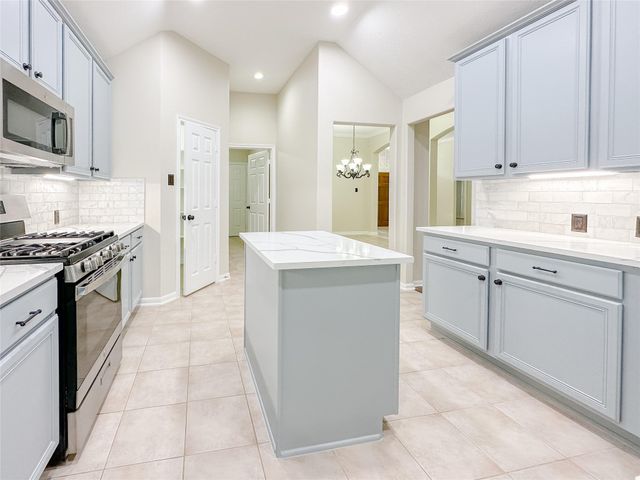 11922 Hueco Tanks Drive, Sugar Land, TX 77498