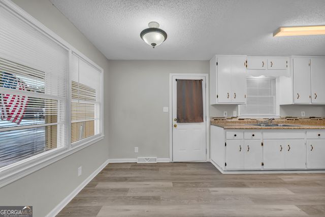 514 S Broad Street, Toccoa, GA 30577