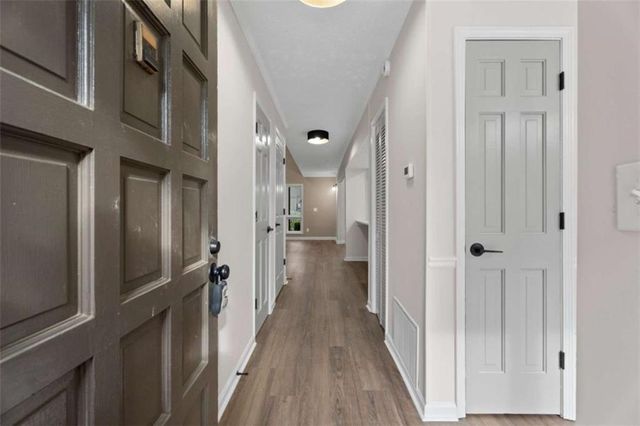 915 Cedar Creek S, Marietta, GA 30067