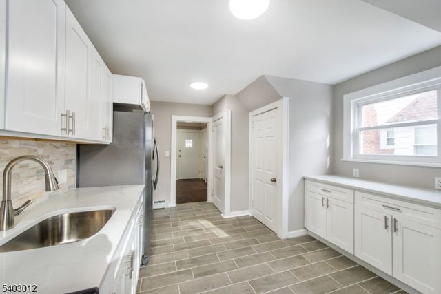 24 Argonne Ct, Teaneck Twp., NJ 07666