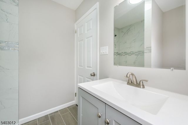 24 Argonne Ct, Teaneck Twp., NJ 07666