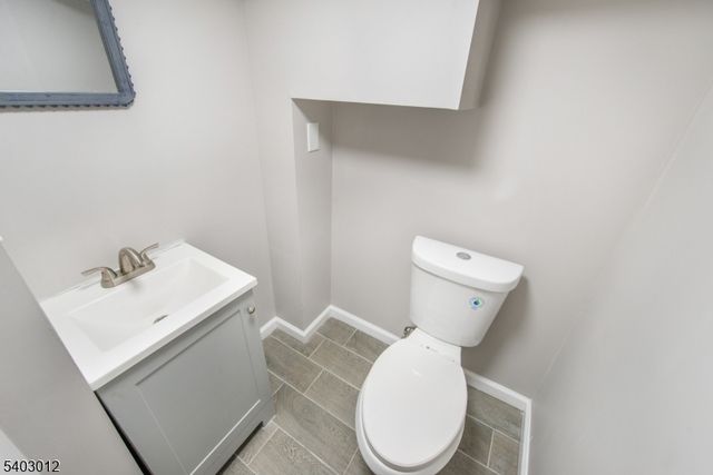 24 Argonne Ct, Teaneck Twp., NJ 07666