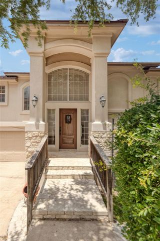 8424 Bronco Buster TRL, Lago Vista, TX 78645