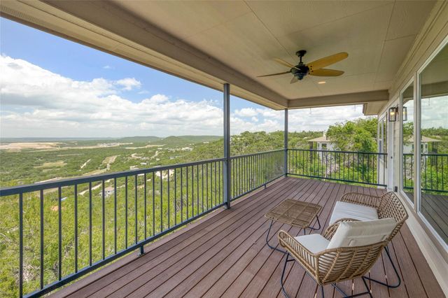 8424 Bronco Buster TRL, Lago Vista, TX 78645