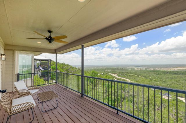8424 Bronco Buster TRL, Lago Vista, TX 78645