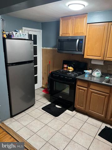 5445 MARSDEN ST, Philadelphia, PA 19124