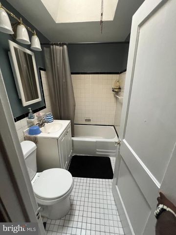 5445 MARSDEN ST, Philadelphia, PA 19124