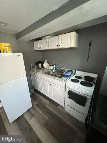 5445 MARSDEN ST, Philadelphia, PA 19124