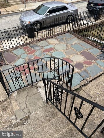 5445 MARSDEN ST, Philadelphia, PA 19124
