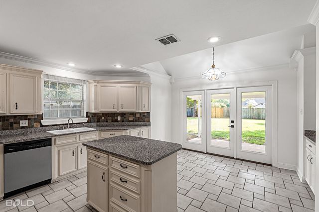1808 Emberwood Circle, Bossier City, LA 71111
