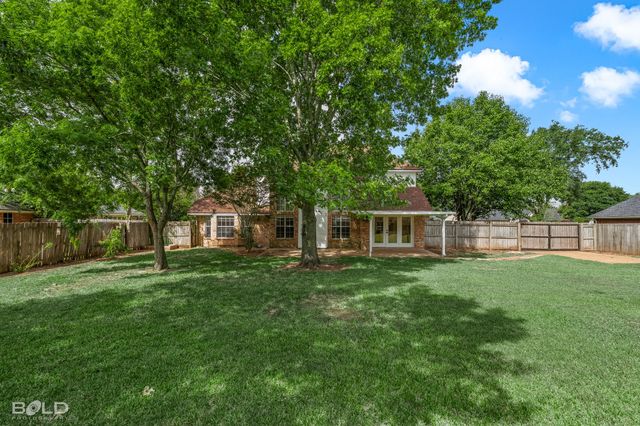 1808 Emberwood Circle, Bossier City, LA 71111