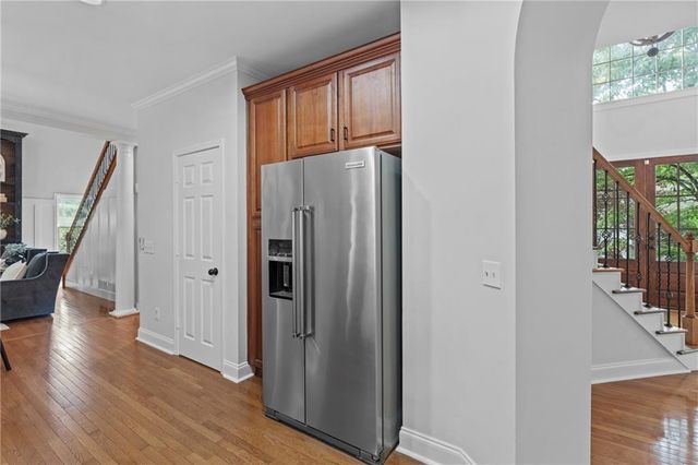 1028 Towne Lake Hills E, Woodstock, GA 30189