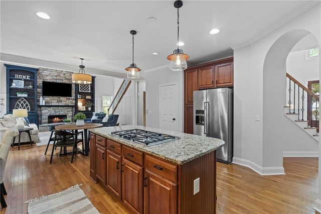 1028 Towne Lake Hills E, Woodstock, GA 30189