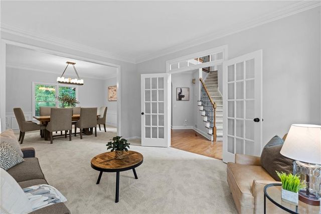 1028 Towne Lake Hills E, Woodstock, GA 30189