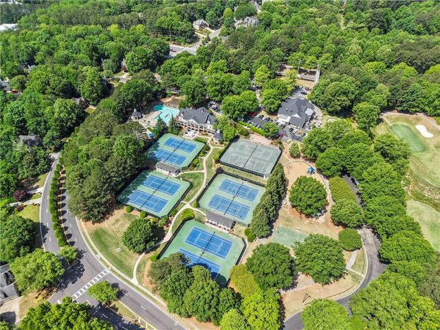 1028 Towne Lake Hills E, Woodstock, GA 30189