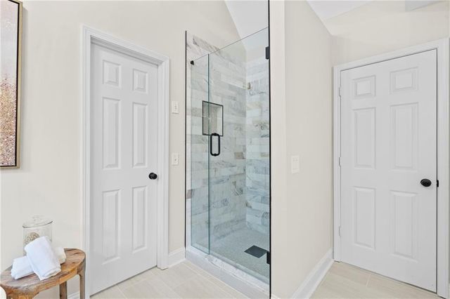 1028 Towne Lake Hills E, Woodstock, GA 30189