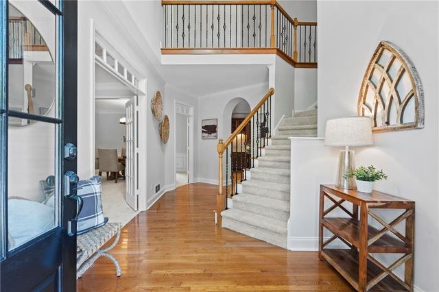 1028 Towne Lake Hills E, Woodstock, GA 30189