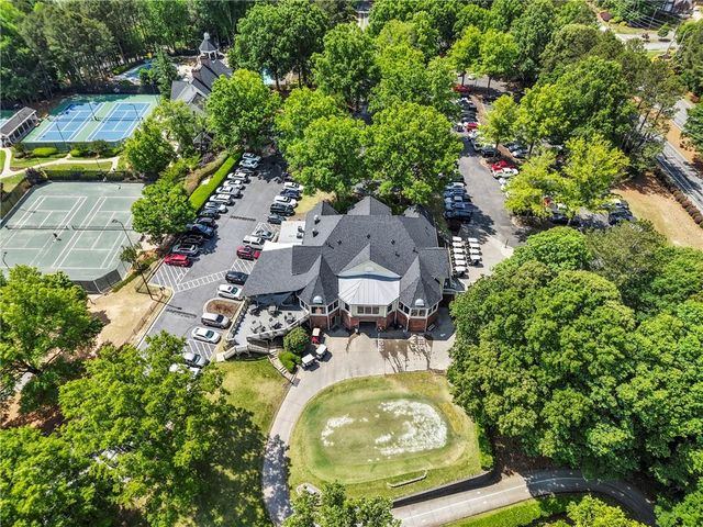 1028 Towne Lake Hills E, Woodstock, GA 30189