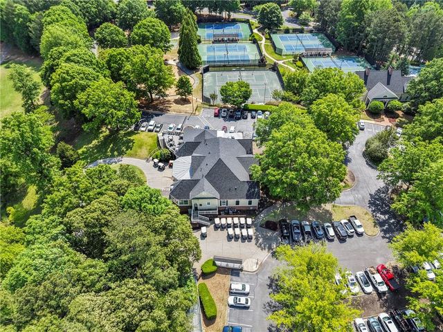 1028 Towne Lake Hills E, Woodstock, GA 30189