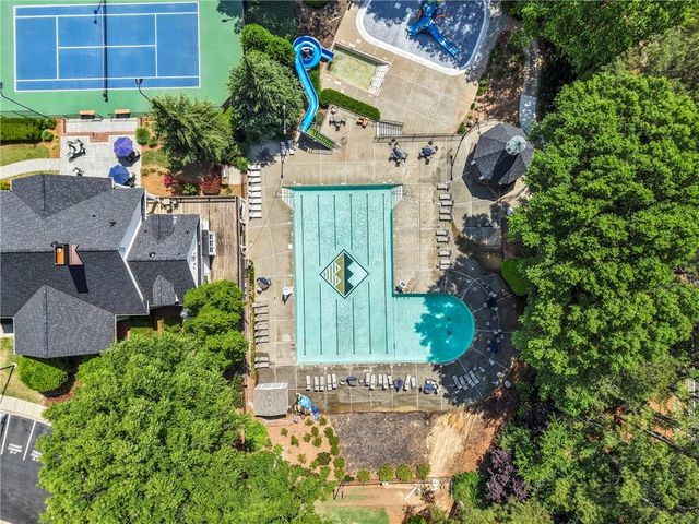 1028 Towne Lake Hills E, Woodstock, GA 30189