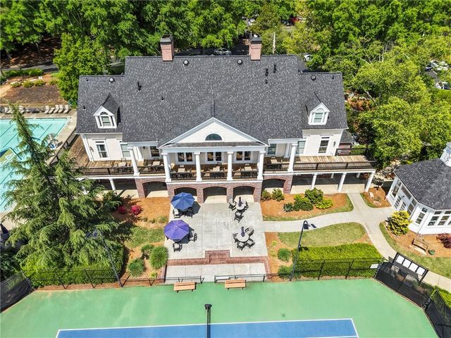 1028 Towne Lake Hills E, Woodstock, GA 30189
