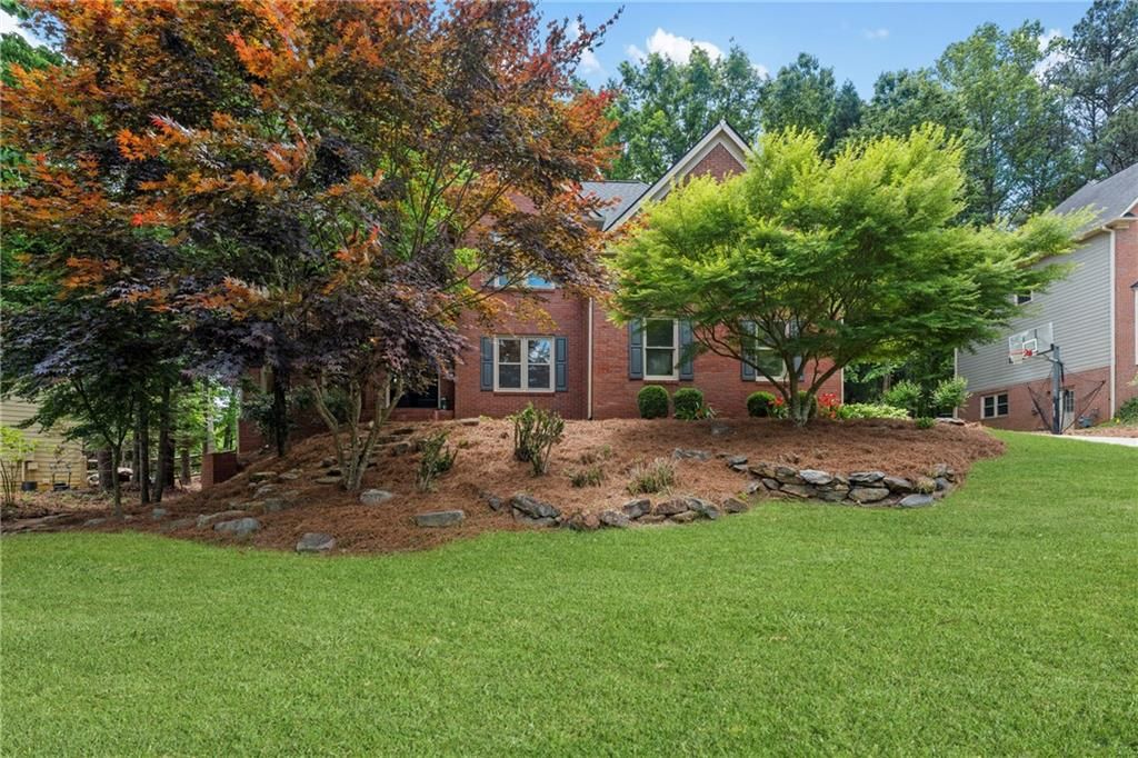 1028 Towne Lake Hills E, Woodstock, GA 30189