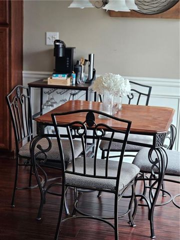 351 Creek Manor Way, Suwanee, GA 30024