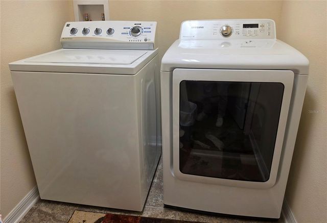 2653 LIMERICK CIRCLE, Grand Island, FL 32735