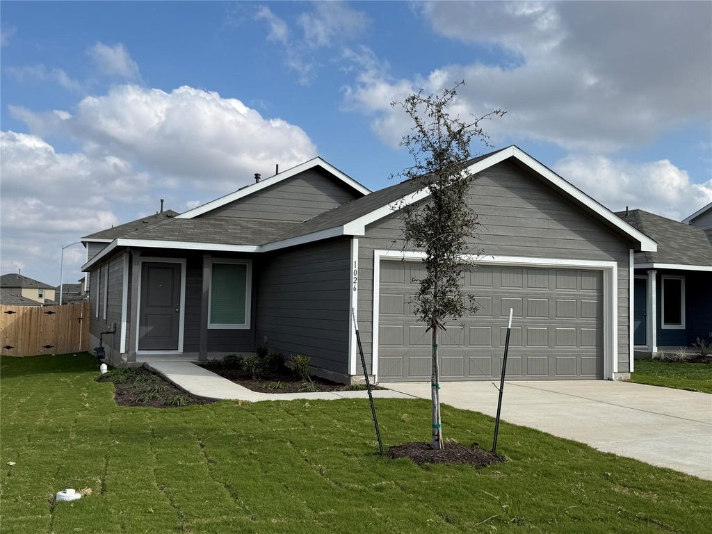 1026 Soapstone PASS, Maxwell, TX 78656