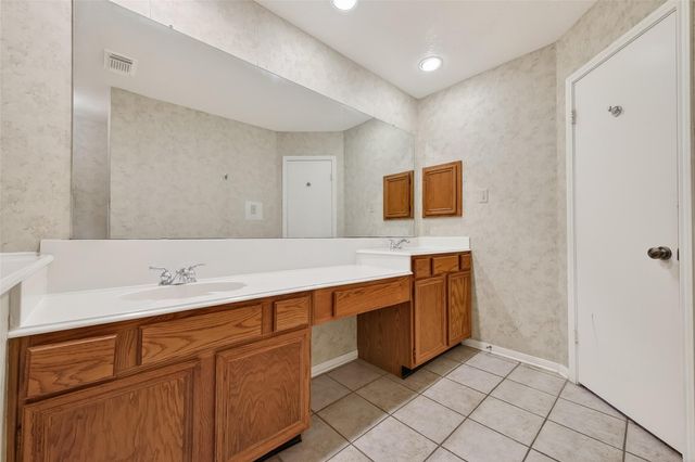 17423 Saxon Drive, Houston, TX 77095