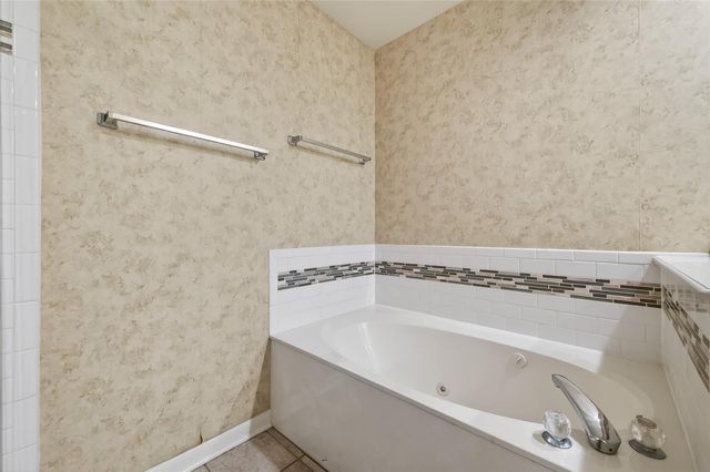 17423 Saxon Drive, Houston, TX 77095