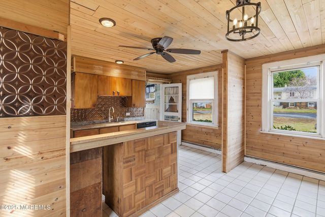 709 Talmadge Avenue, Oakhurst, NJ 07755