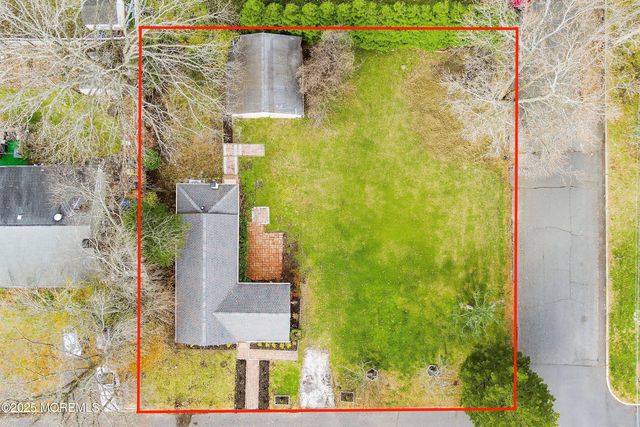 709 Talmadge Avenue, Oakhurst, NJ 07755