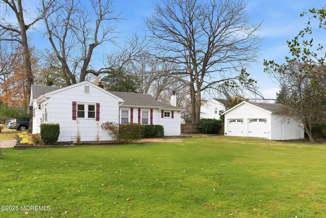 709 Talmadge Avenue, Oakhurst, NJ 07755