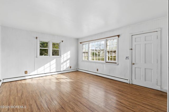 709 Talmadge Avenue, Oakhurst, NJ 07755