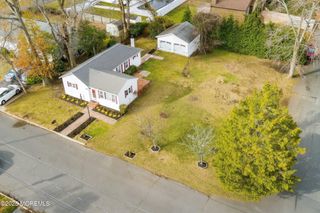 709 Talmadge Avenue, Oakhurst, NJ 07755