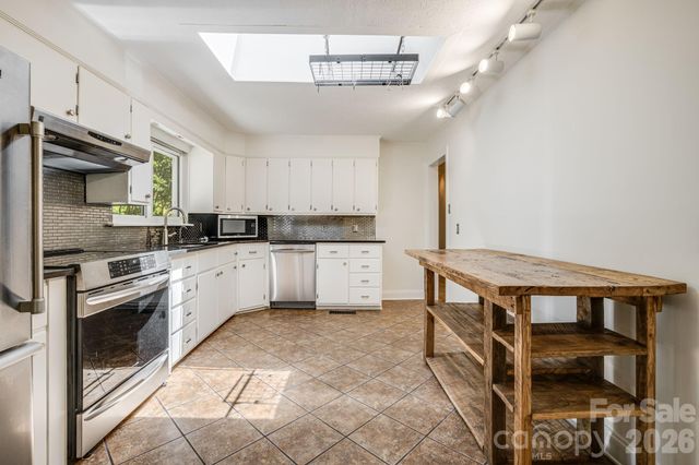 78 Grovewood Road, Asheville, NC 28804