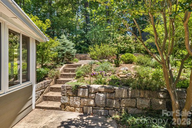 78 Grovewood Road, Asheville, NC 28804
