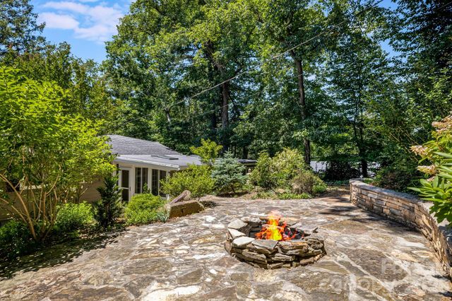 78 Grovewood Road, Asheville, NC 28804
