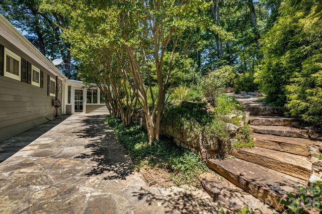 78 Grovewood Road, Asheville, NC 28804