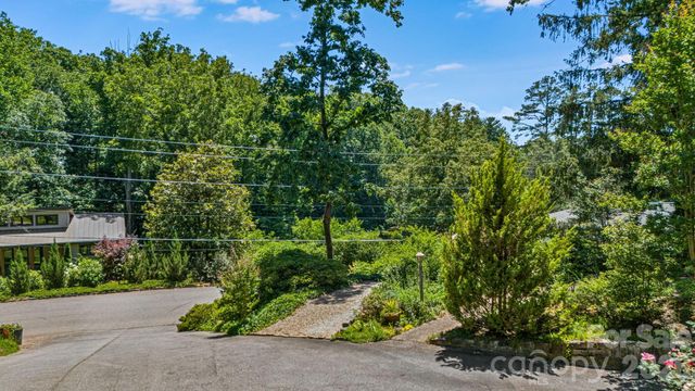 78 Grovewood Road, Asheville, NC 28804