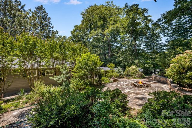 78 Grovewood Road, Asheville, NC 28804