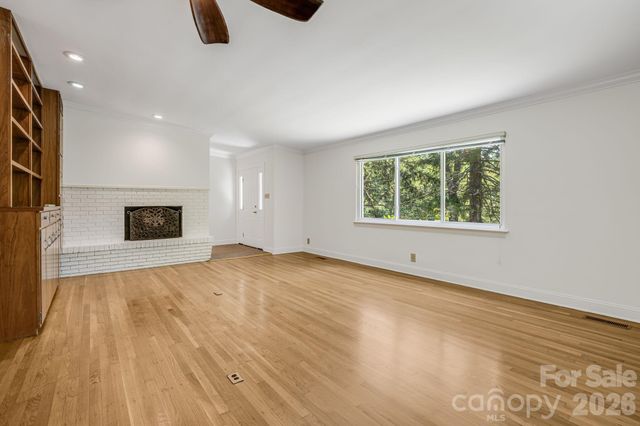 78 Grovewood Road, Asheville, NC 28804