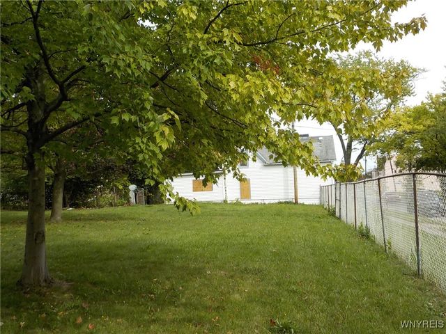 598 High Street, Buffalo, NY 14211