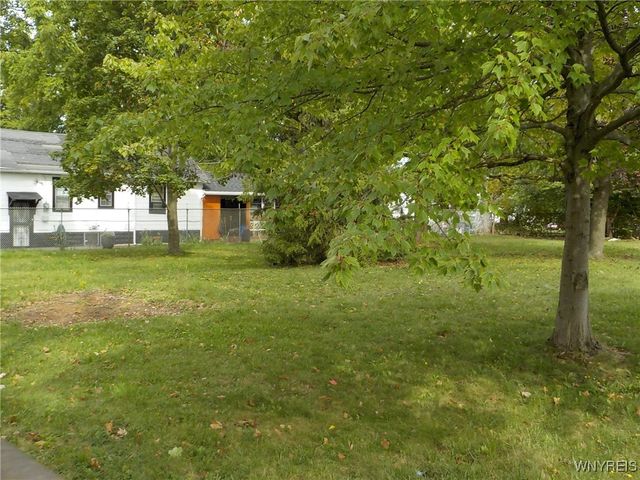 598 High Street, Buffalo, NY 14211