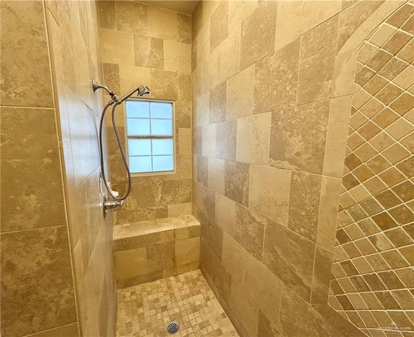 2423 E 21st Street, Mission, TX 78572